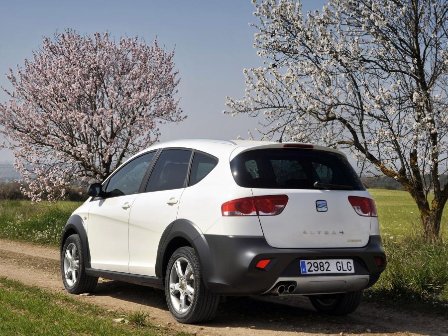  Seat Altea Freetrack 2009 года  (фото 11 из 21)